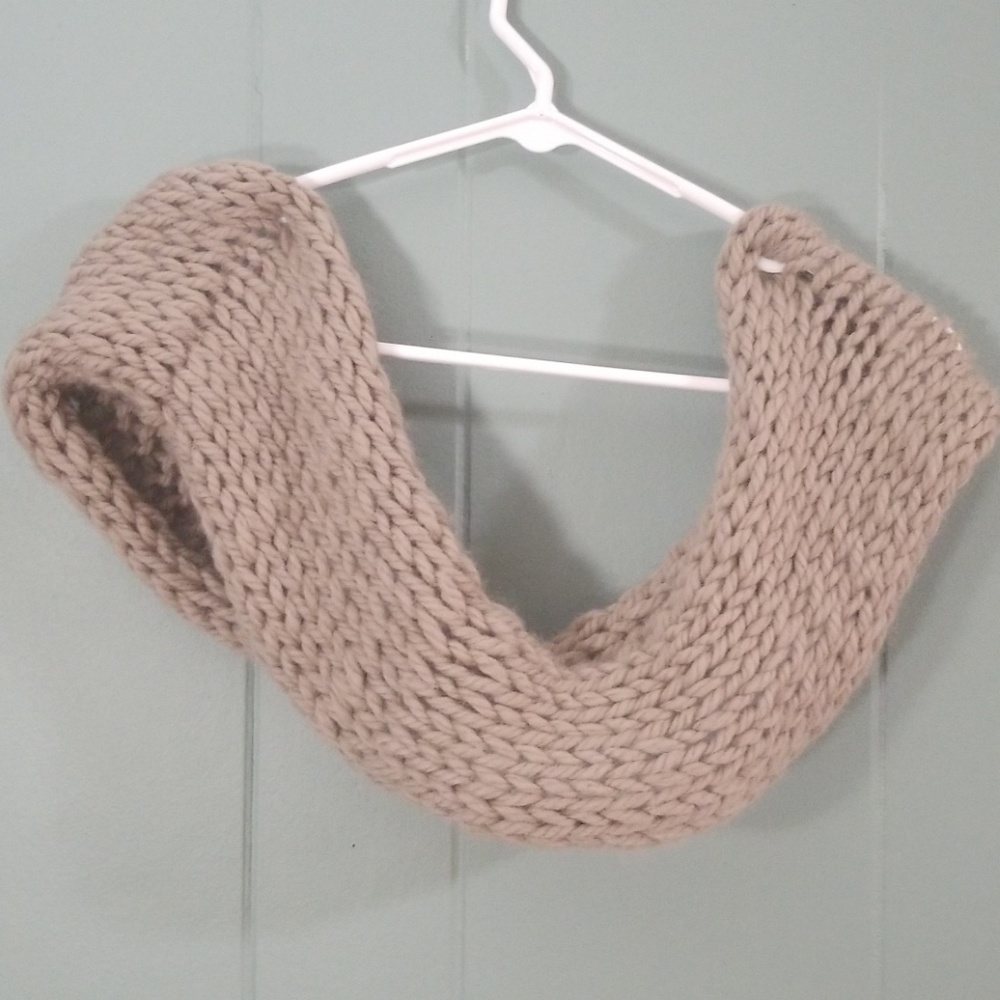 Handmade scarf - Picture 1 of 1